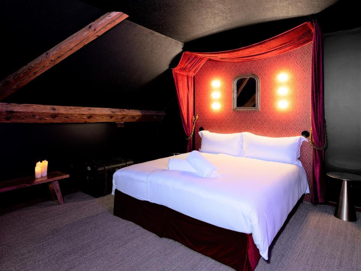 Peanut Medieval Lodge Saint-Ursanne Ngoại thất bức ảnh